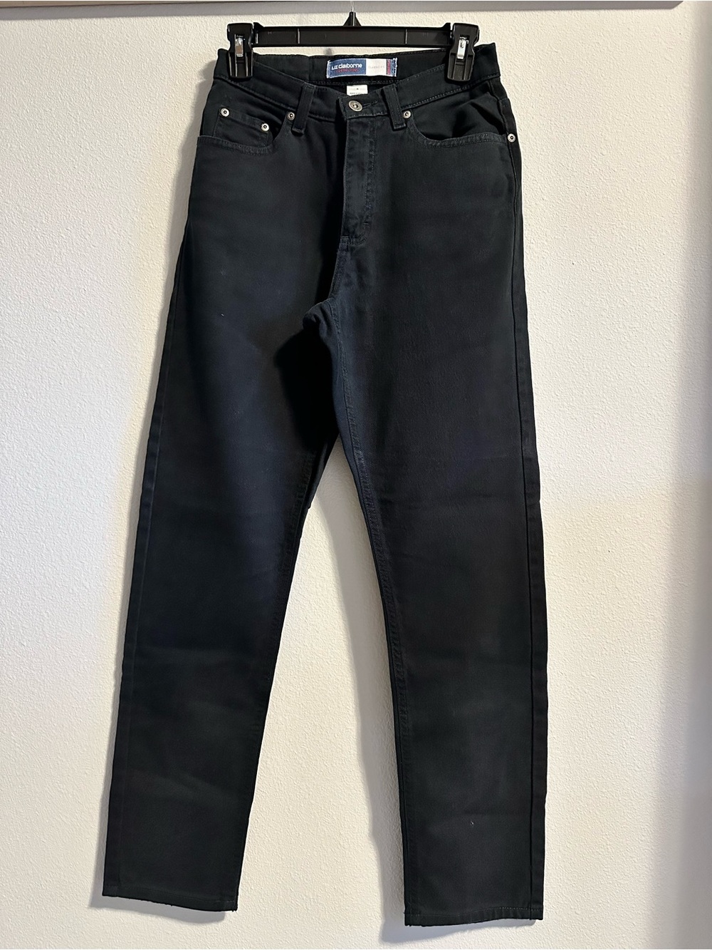 Liz Claiborne Straight-Leg Classic Fit Womenβs Jeans high rise size 4